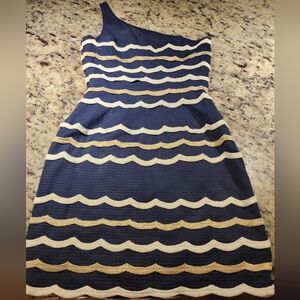 Lilly Pulitzer One Shoulder Dress Size 2 with White Gold Waves
